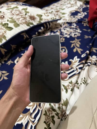 Samsung Mobile S21 5G official pta approved