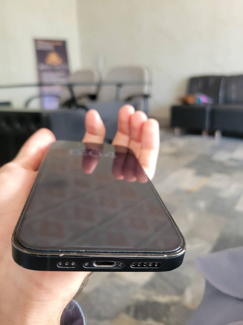 iphone 14 pro 4