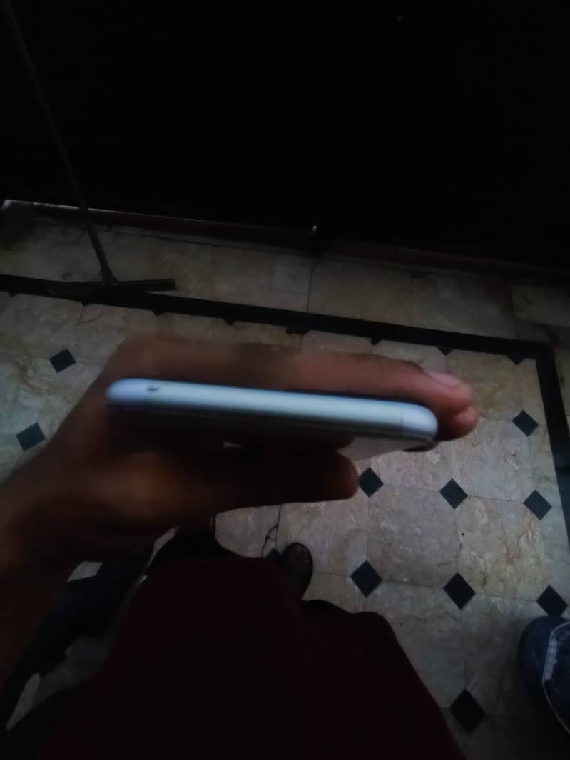 Apple iPhone SE 2