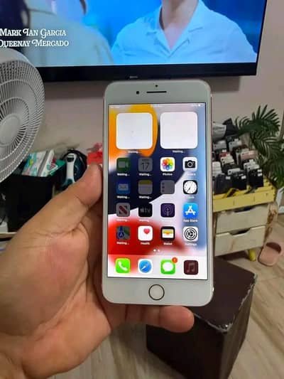 Iphone 7plus pta approved 128gb My WhatsApp number 03093713755