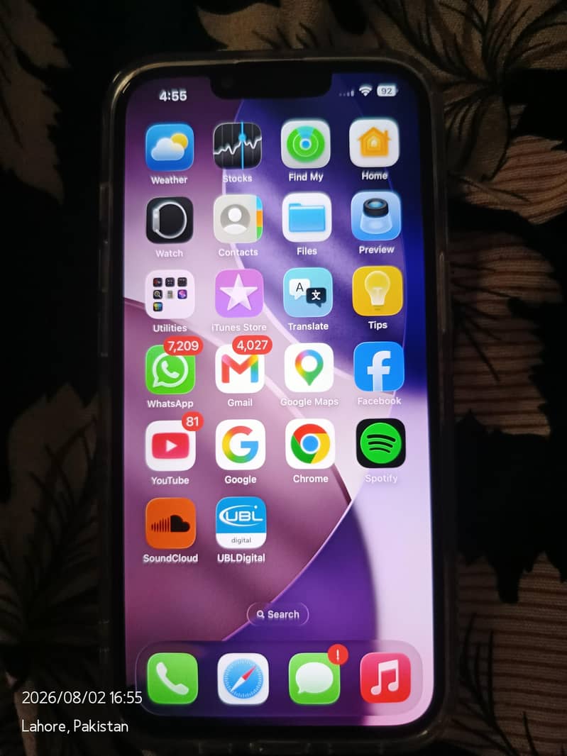 Apple iPhone 13 1