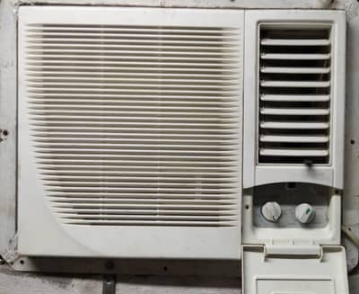 0.75 ton window ac good working