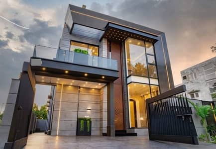 SPECIOUS & LUXURY 5 MARLA HOUSE FOR SALE IN TOP LOCATION PHASE 6 near Dolmen mall DHA 6 , DHA , Lahore, Punjab