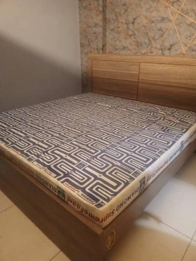 6X6 Bad with Mattress for Sale