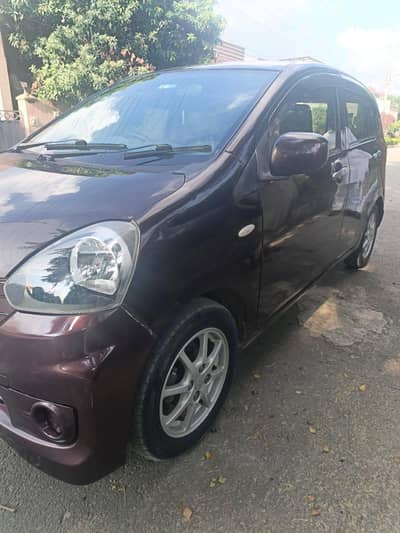 Daihatsu Mira 2012
