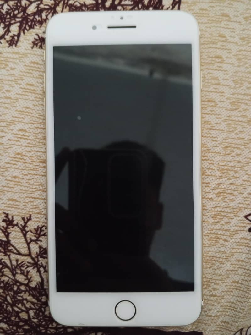 Apple iPhone 7 Plus 1