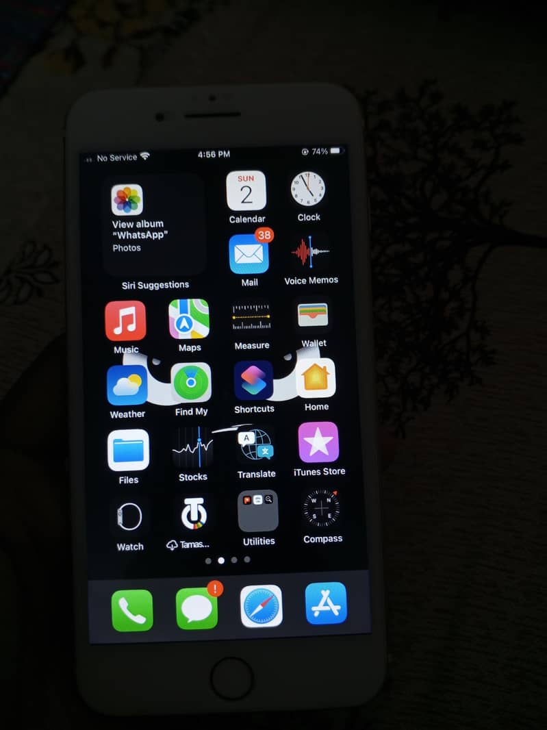 Apple iPhone 7 Plus 2