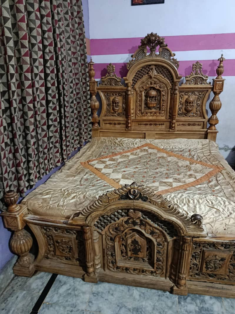 good condition bed 1