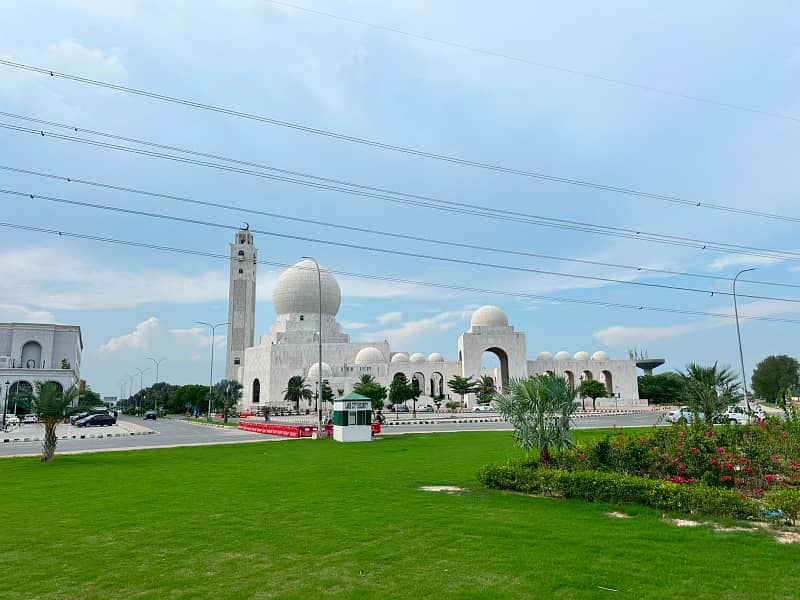 1 KANAL ! Located Plot Available For Sale. 3