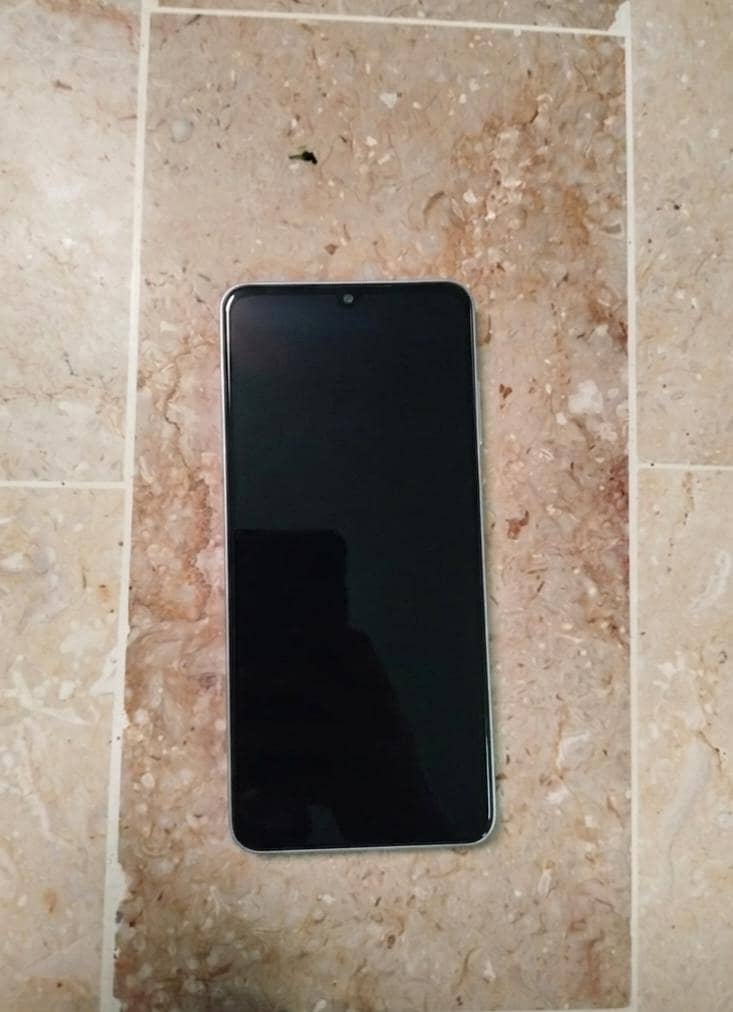 Samsung A06 Blue 3