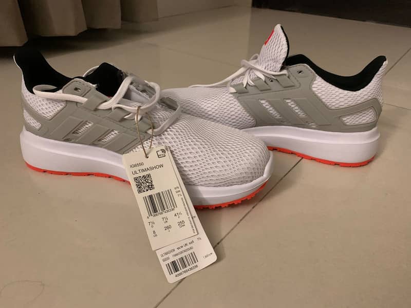Adidas ULTIMASHOW Original 0