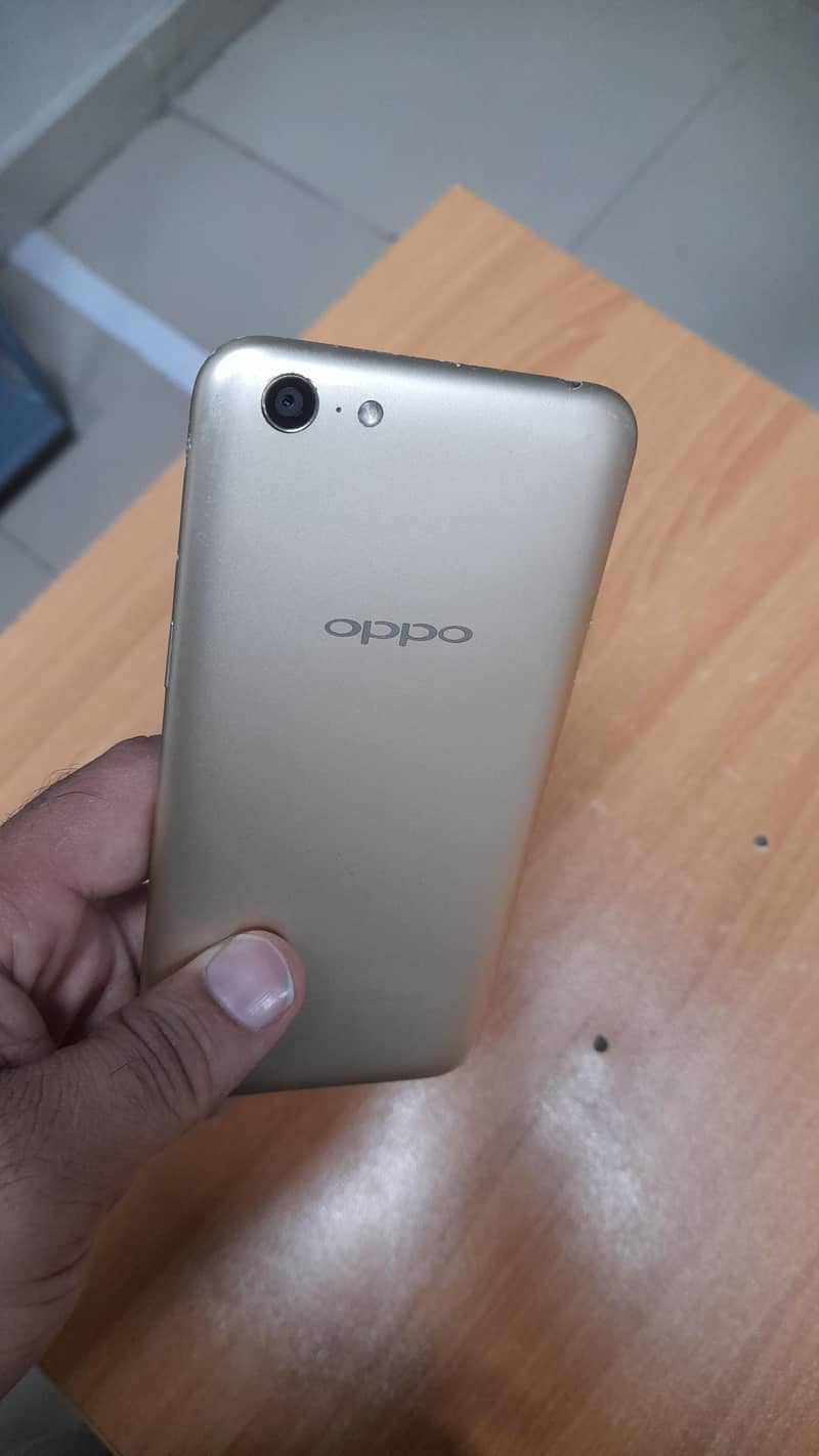 OPPO A71 1