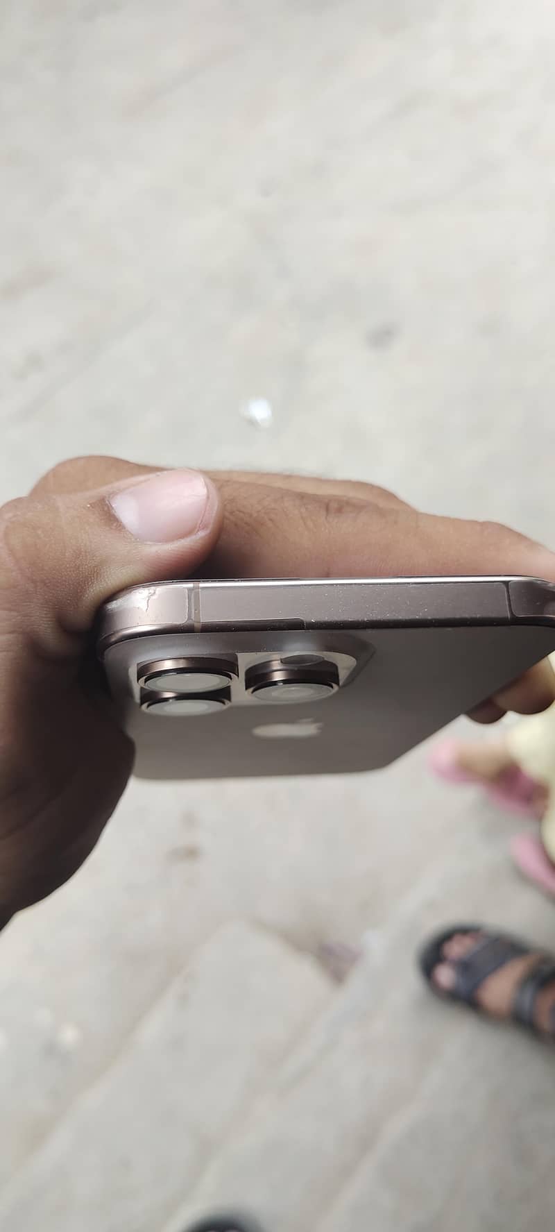 iphone 16 pro max 1