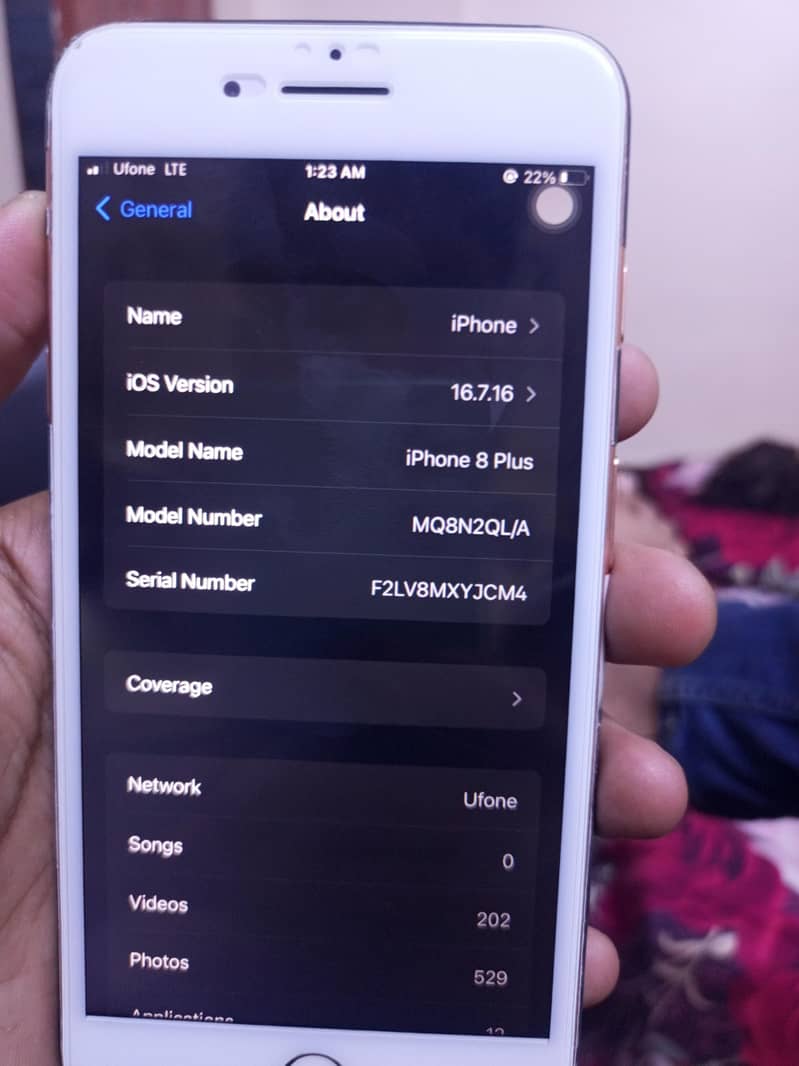 Apple iPhone 8 Plus 3