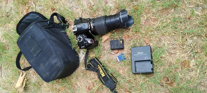 Nikon D3200 DSLR Camera with Zoom Lens – Excellent Condition