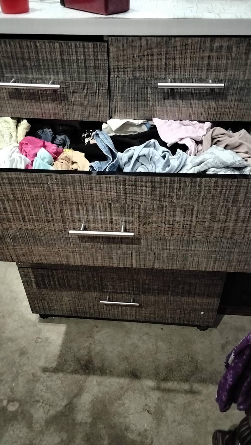 5 Draw Wardrobe 3