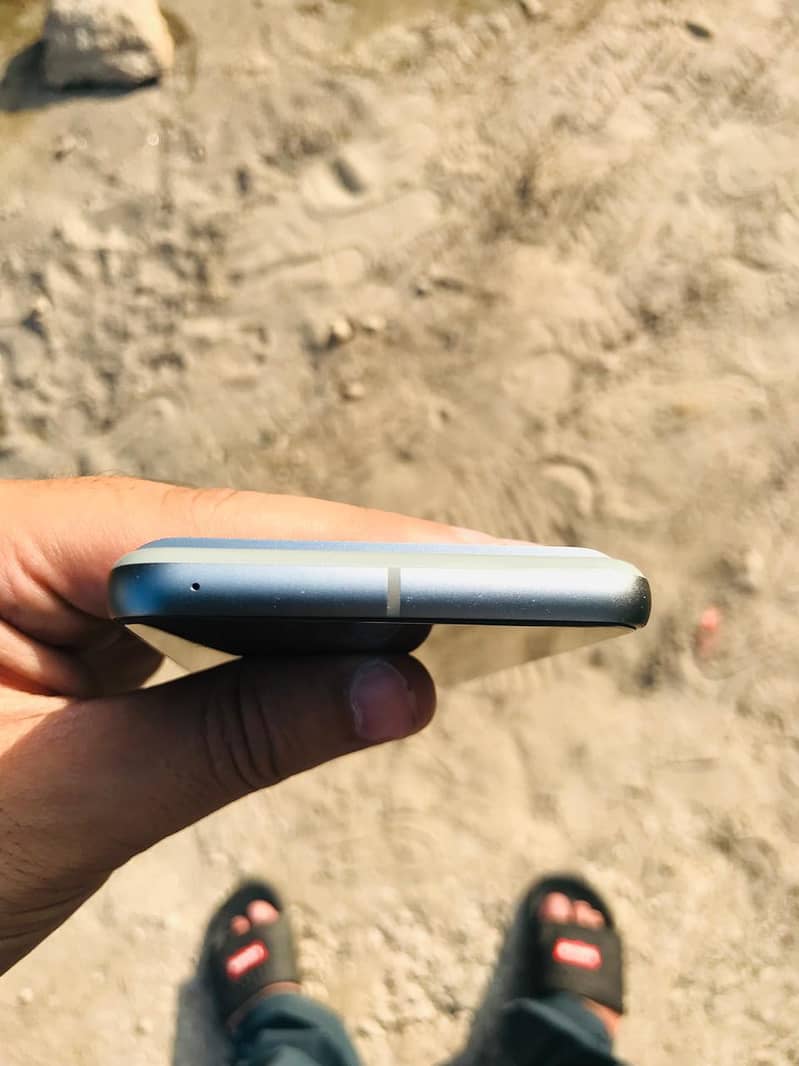 GOOGLE PIXEL 8 5