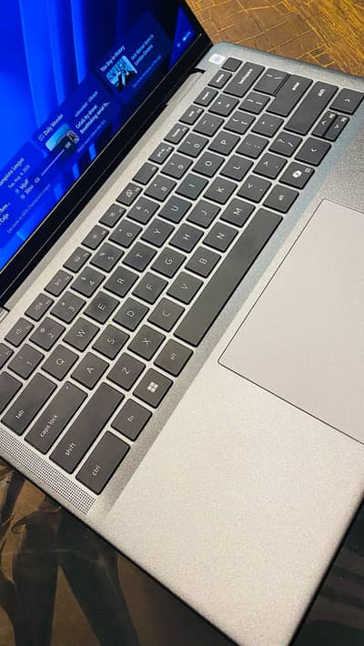 Dell Latitude 7455 Snapdragon X Plus