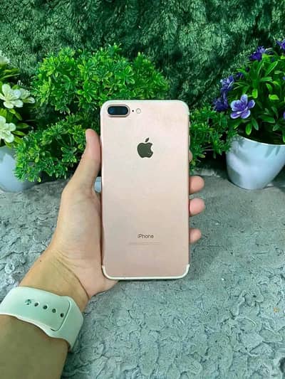 Iphone 7plus pta approved 128gb My WhatsApp number 03093713755