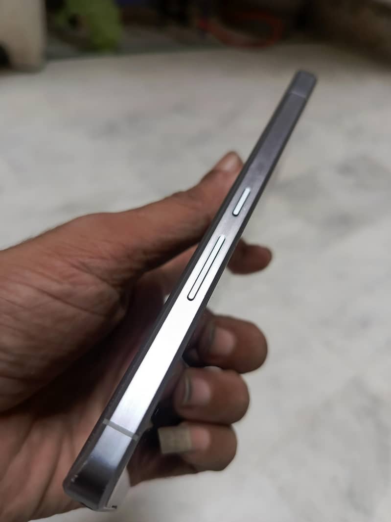 Sharp aquos R7 3