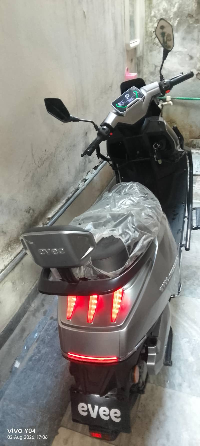 2076km 0