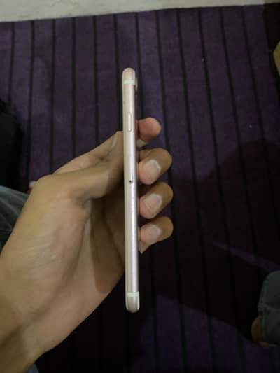 Apple iPhone 7