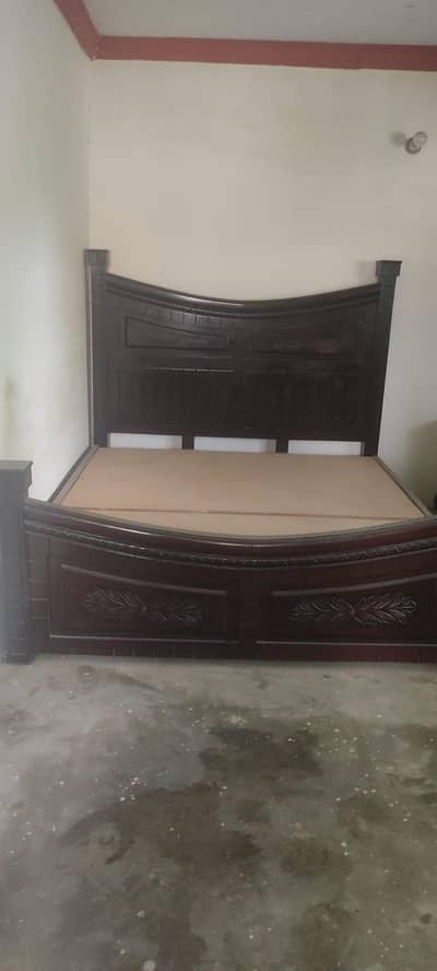 selling a king size bed with side tables, dressing table