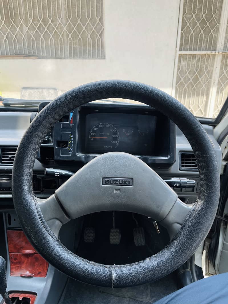 Suzuki Mehran VXR 2011 12
