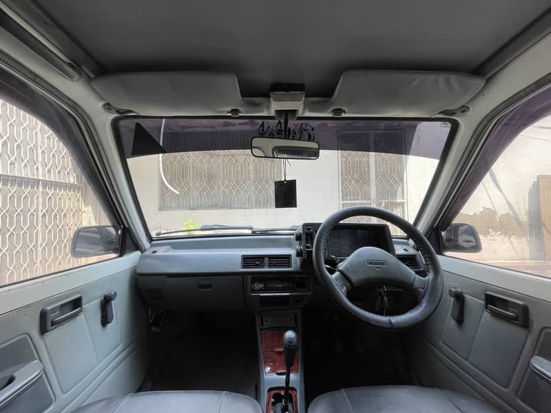 Suzuki Mehran VXR 2011 13