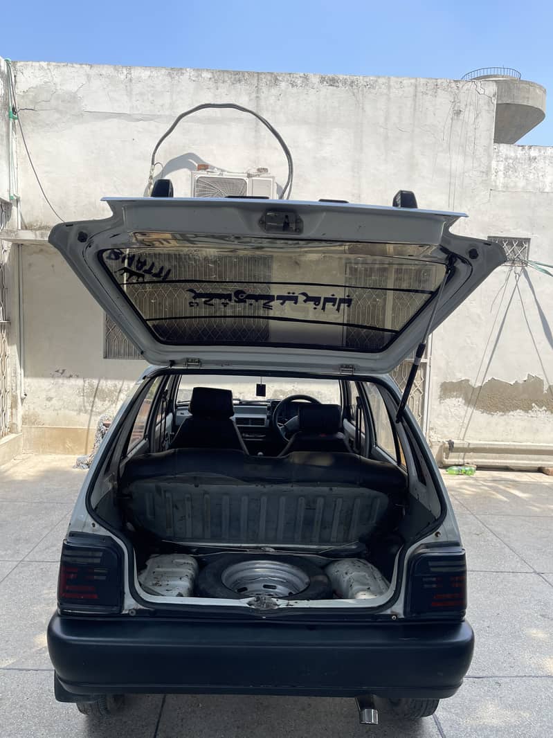 Suzuki Mehran VXR 2011 16