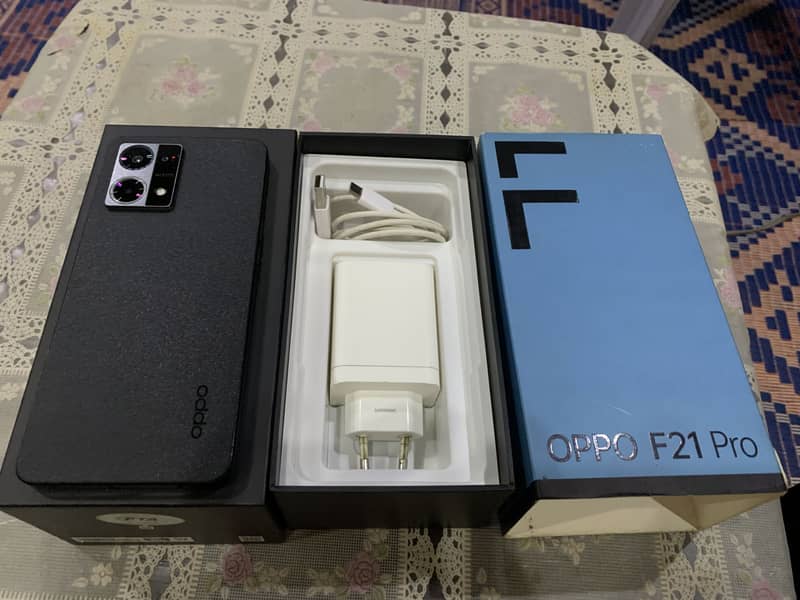OPPO F21 Pro 0