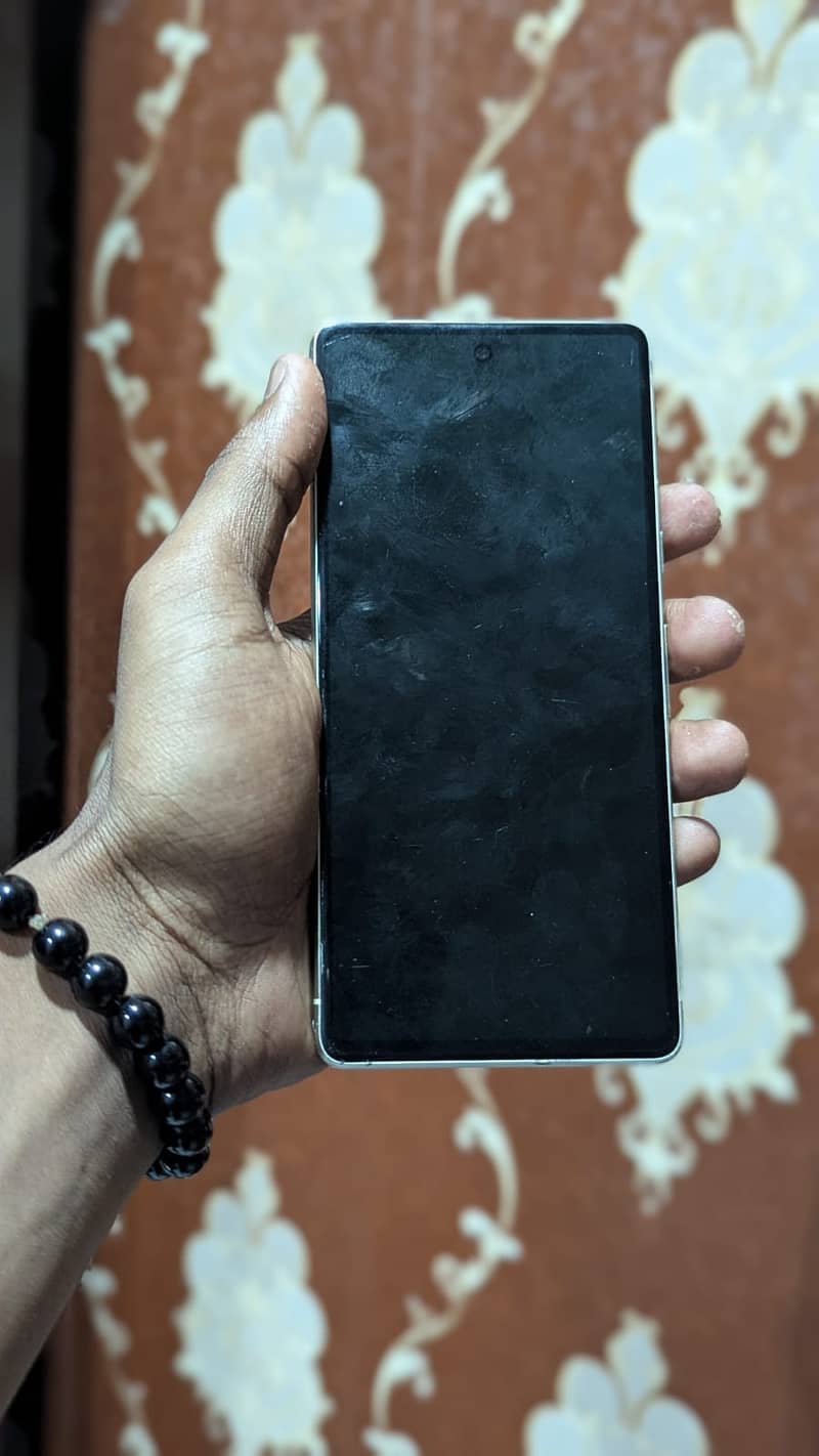 Google Pixel 7 back crack online PTA 1