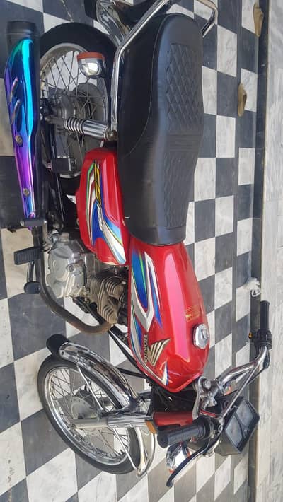 125 motorcycle 2022 model urgent sale