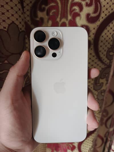 iPhone 16 Pro Max | FU - 256 GB | DESERT TITANIUM