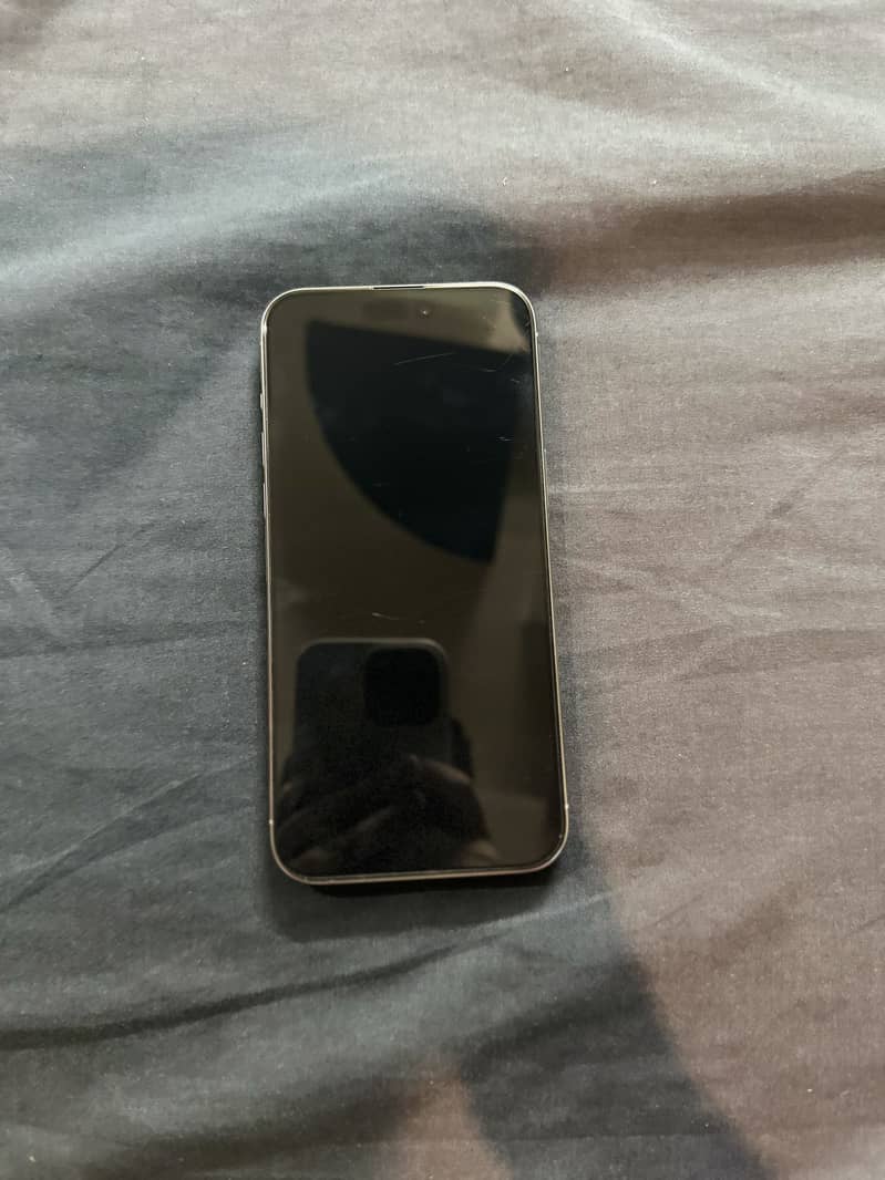 Apple iPhone 15 Pro Max 2