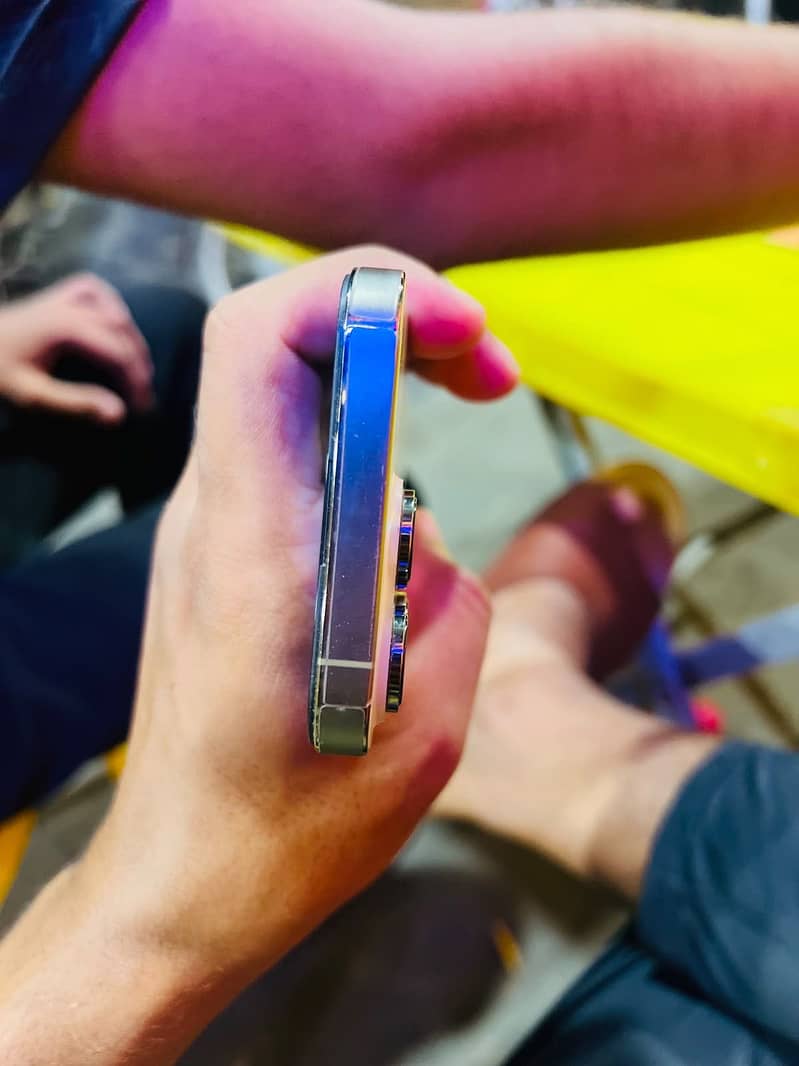Apple iPhone 14 Pro 4