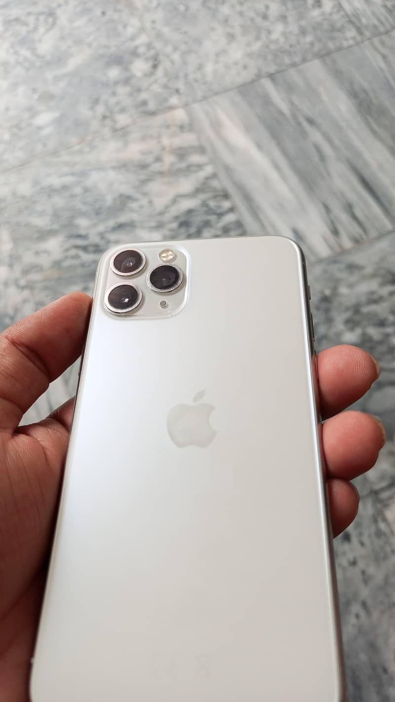Apple iPhone 11 Pro 0
