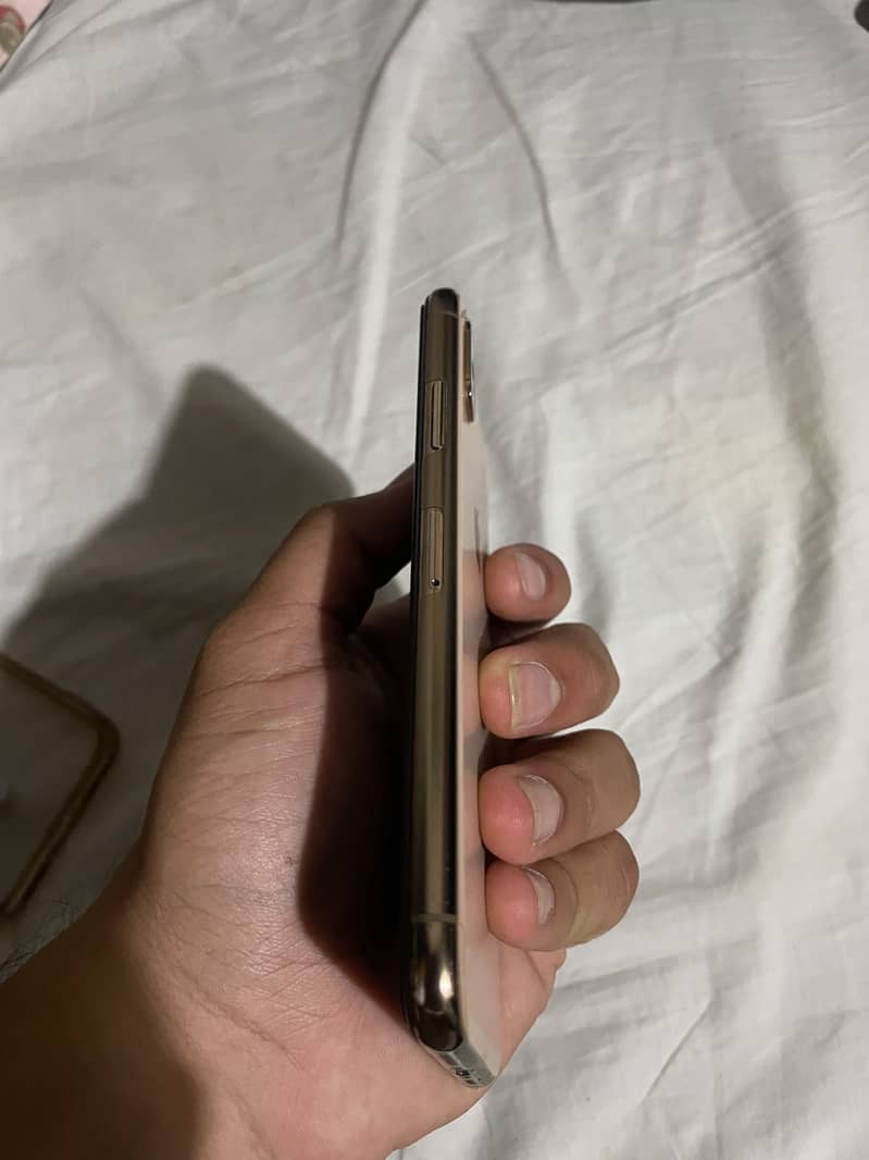 Apple iPhone XS 2