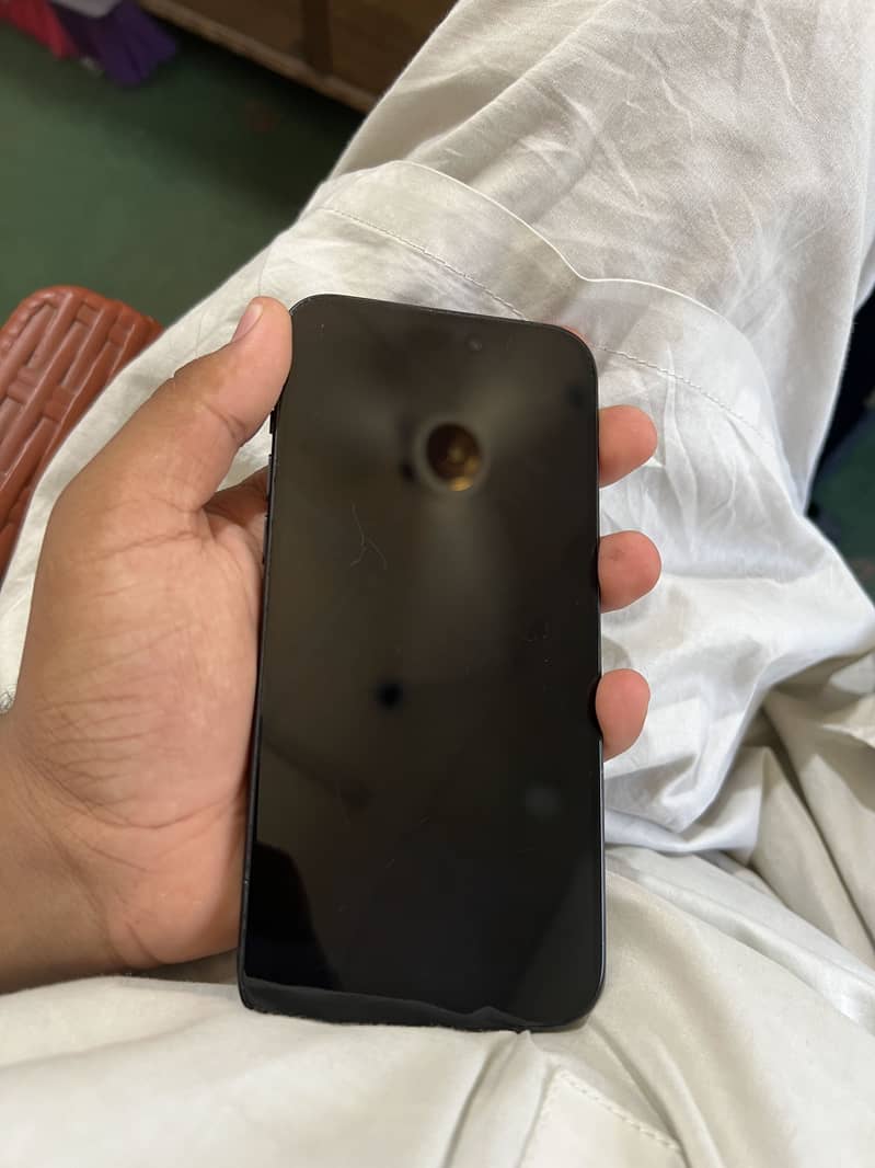 Apple iPhone 15 plus 2