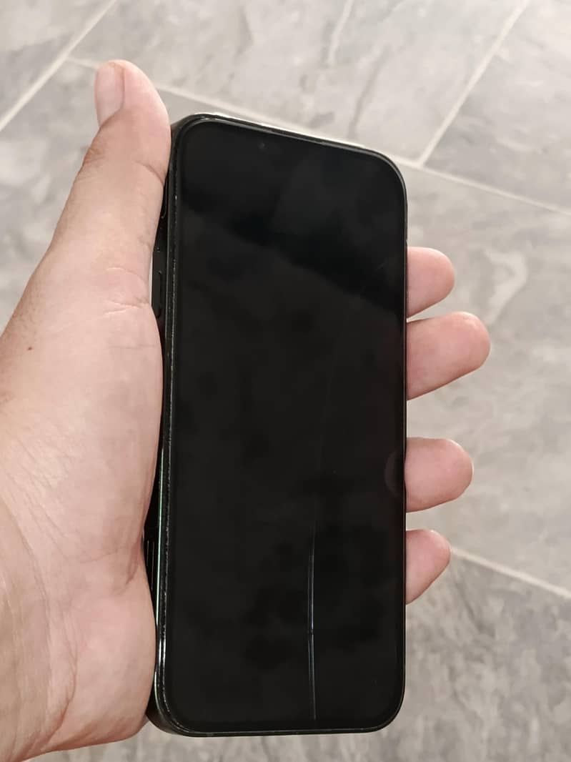 Apple iPhone 13 7
