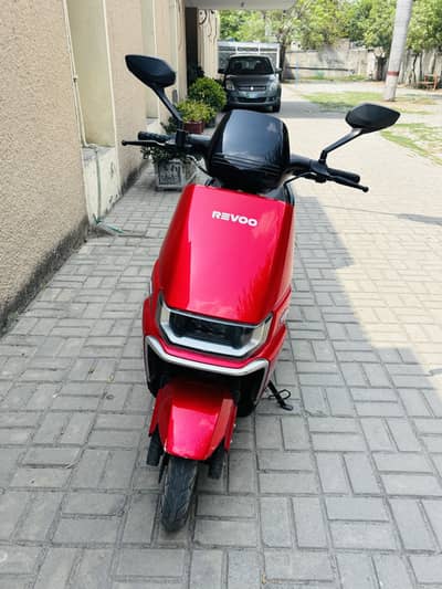 Revoo A12 (Rear Box Version)
