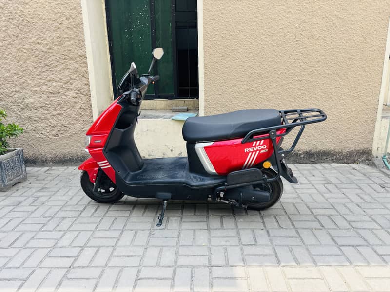 Revoo A12 (Rear Box Version) 1
