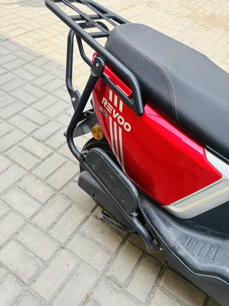 Revoo A12 (Rear Box Version) 5