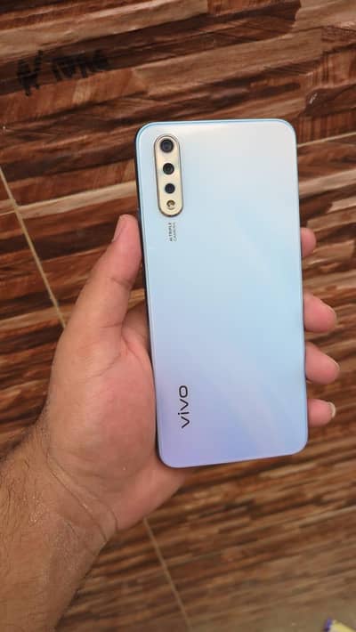 Vivo S1