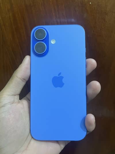 iPhone 16,128gb,94% health for sale.