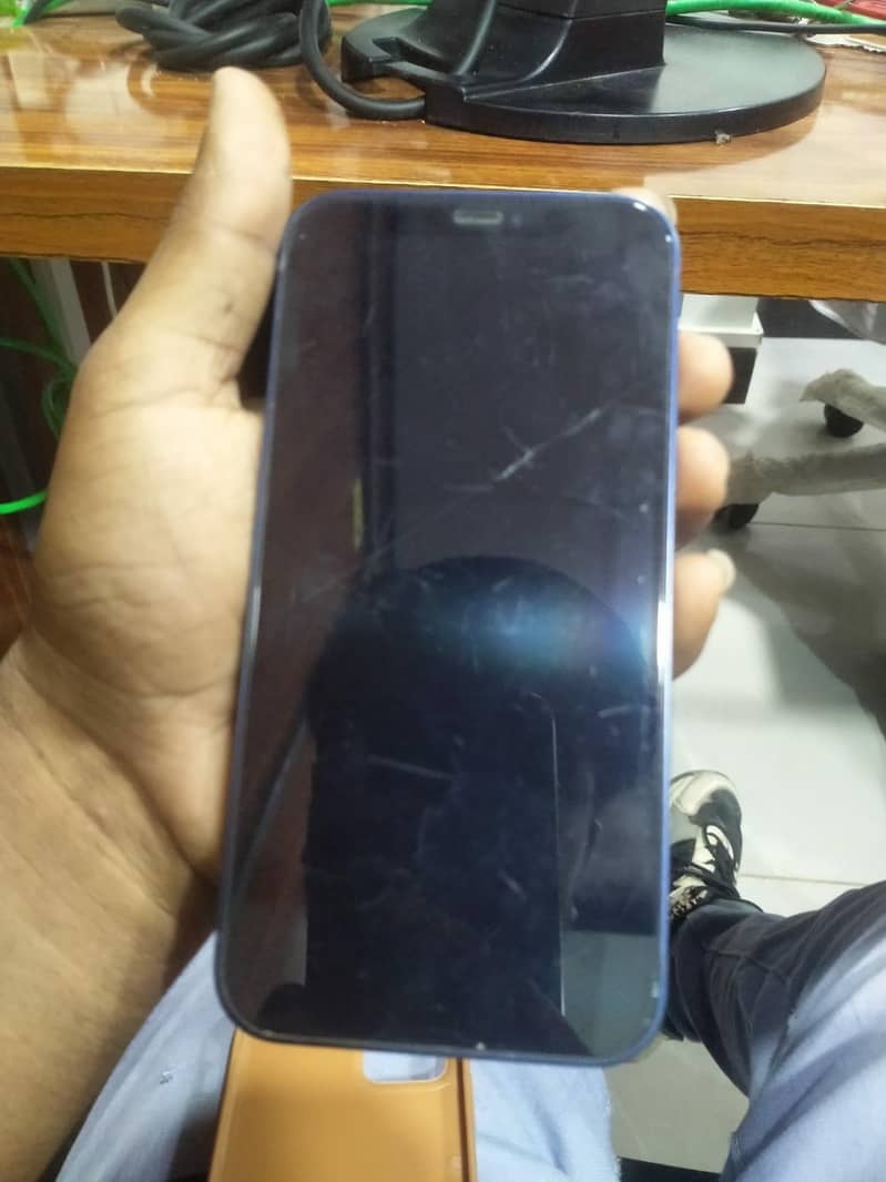 Apple iPhone 12 5