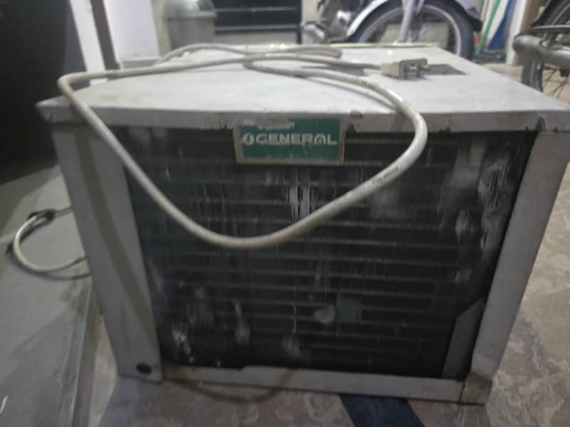 window AC 5