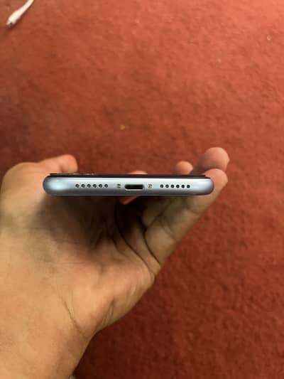 Apple iPhone XR