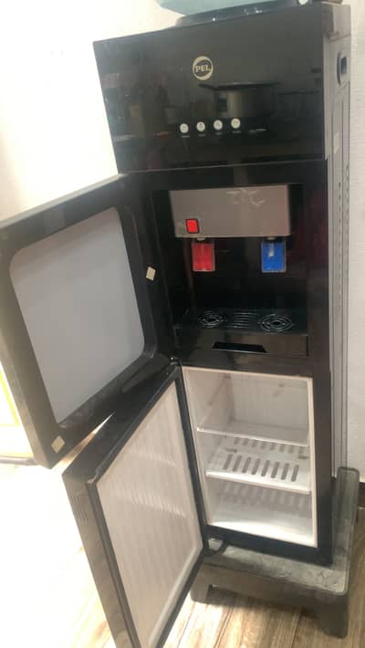 PEL Water Dispenser with Refrigerator Hot & Cold Excellent Condition