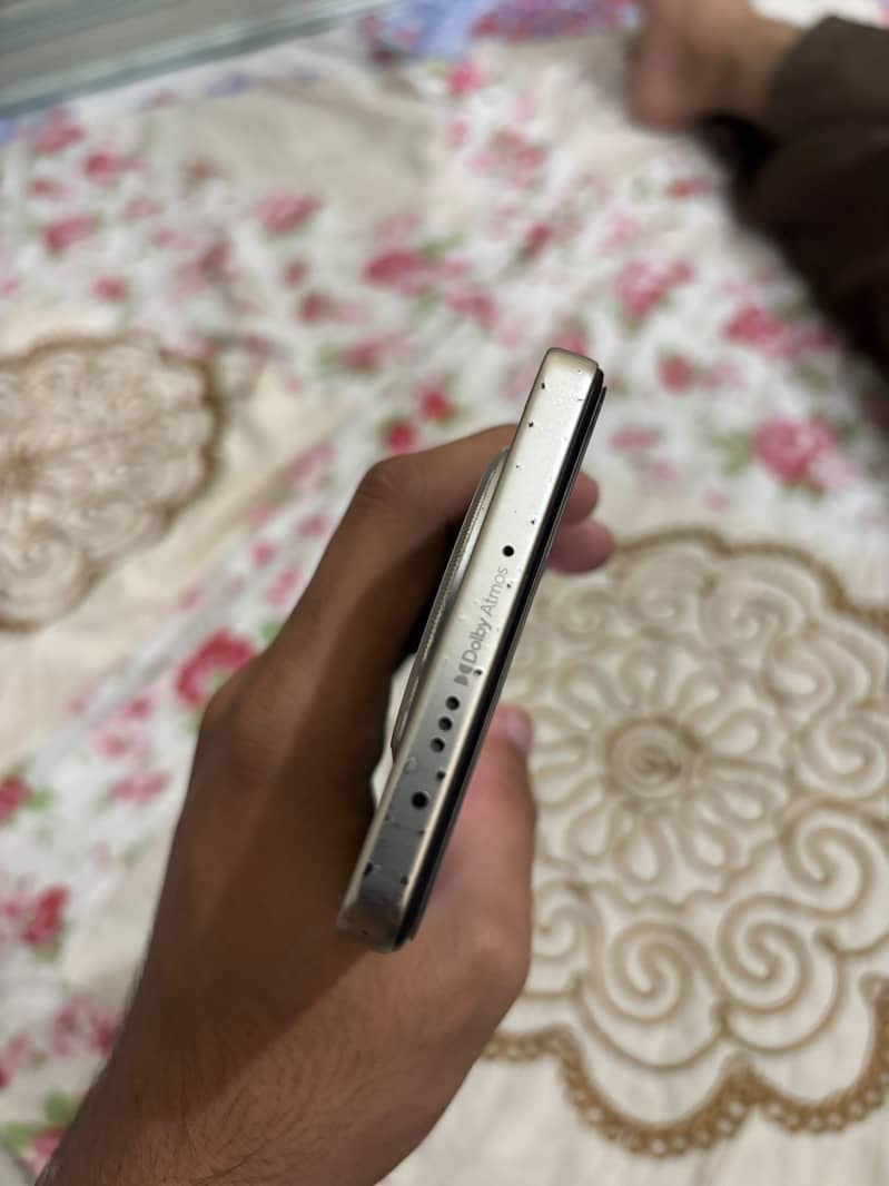 Tecno CAMON 30 1